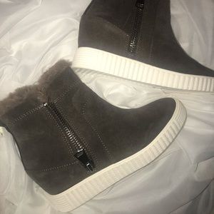 Steven by Steve Madden Wedge Sneakers Size 6